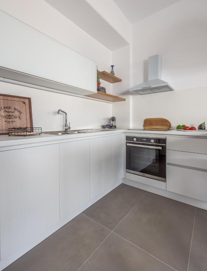 Elyos Apartments Pollónia Kültér fotó